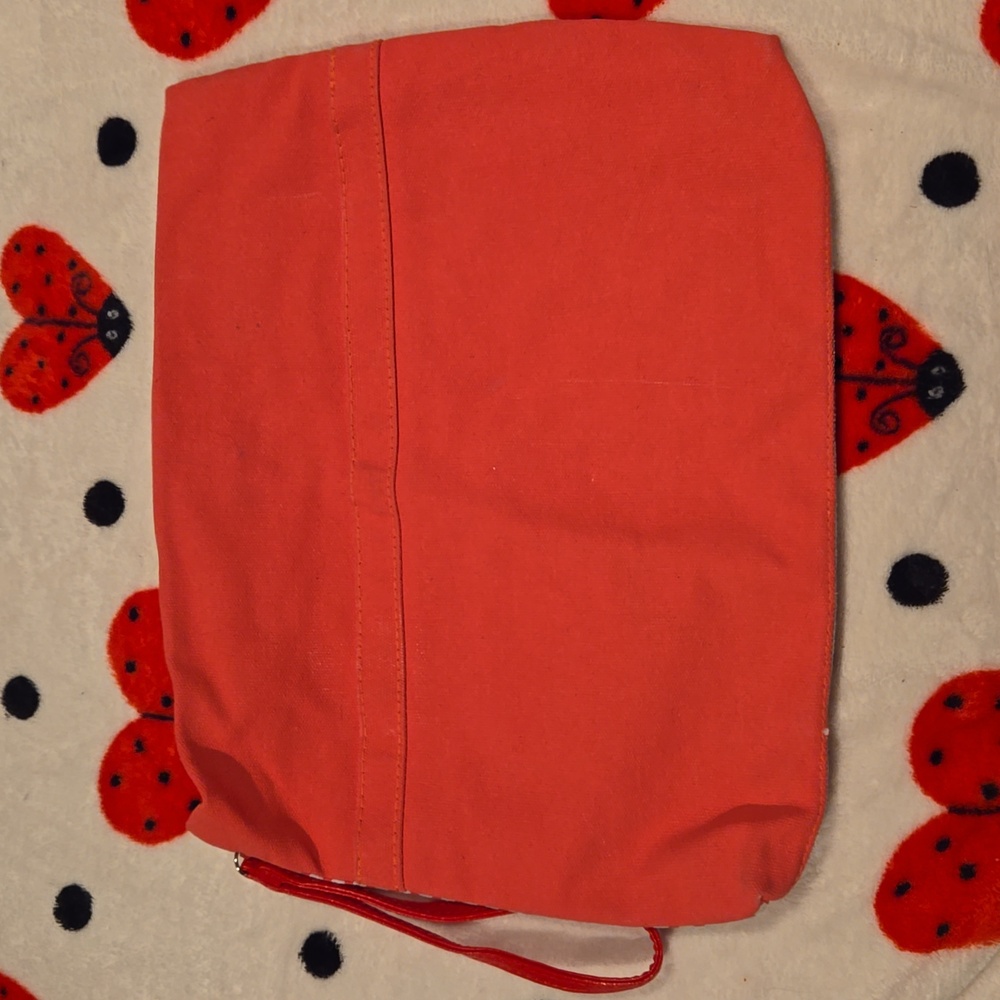 Cute dog wristlet - Picture 2 of 3